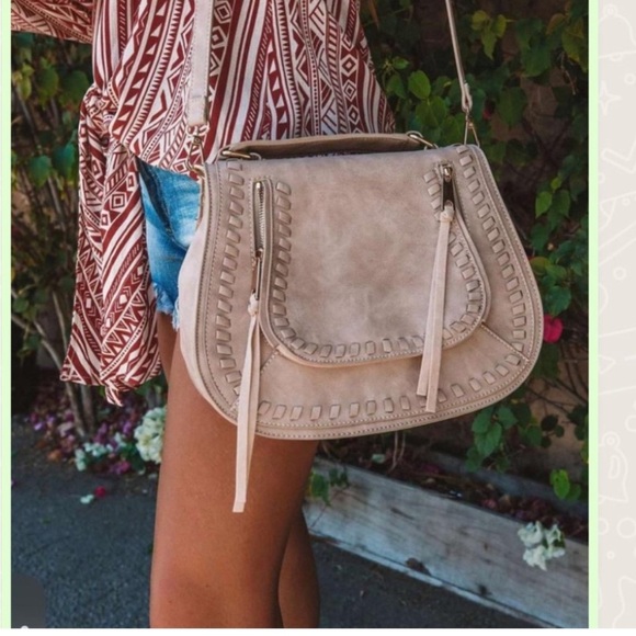 Urban Expressions Beige Crossbody Bag - Picture 12 of 16